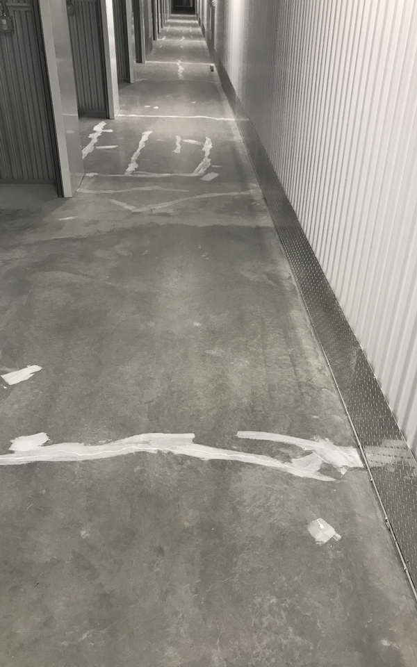 epoxy floor coating random flake storage